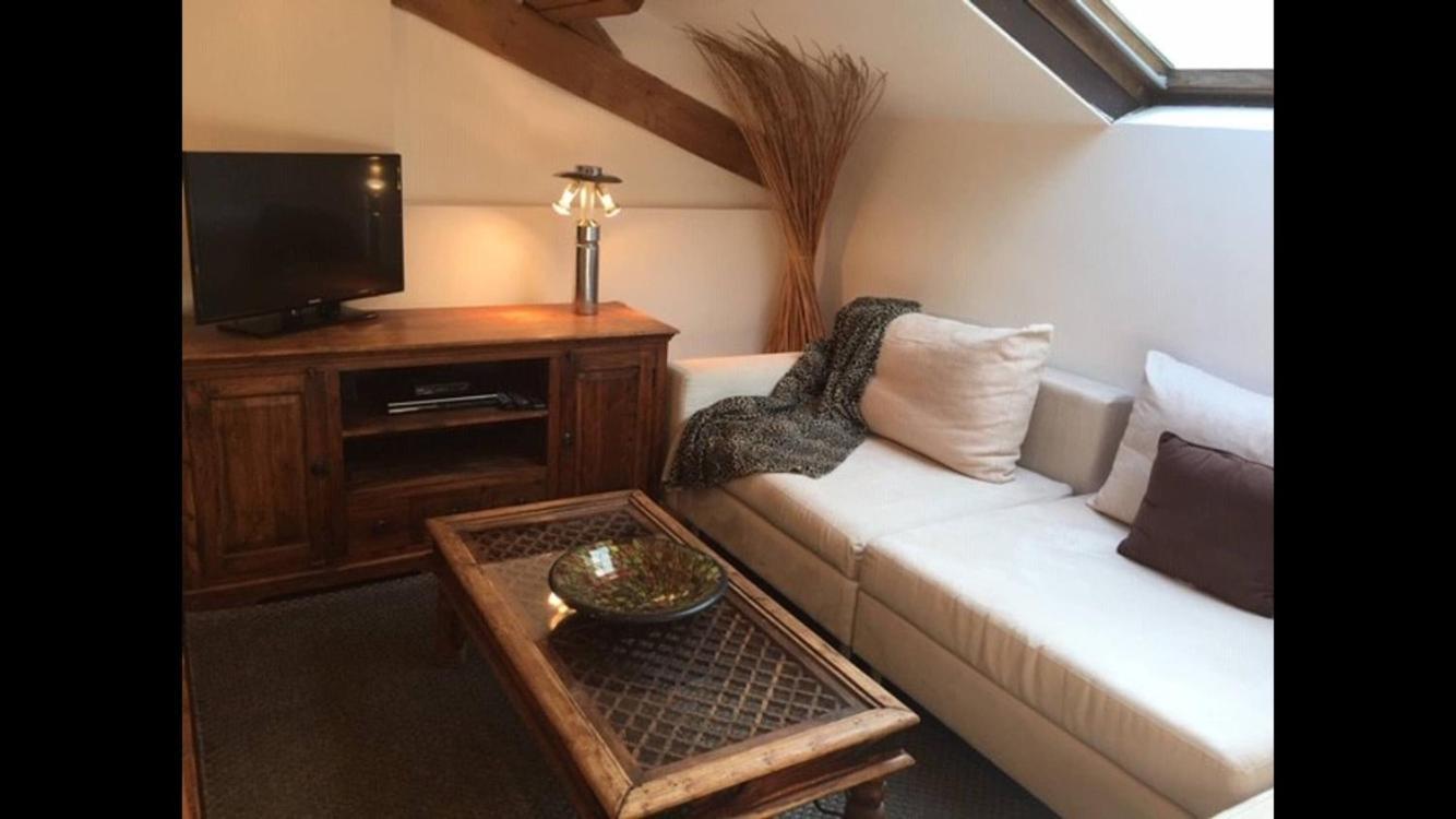 Villa Laetitia - Appt De Charme Avec Parking - Nice Nord Екстериор снимка